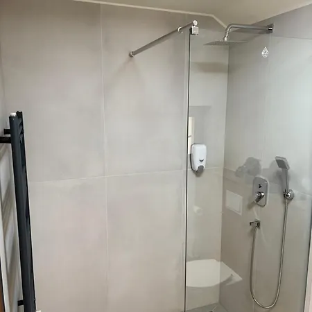 Hara House Apartment
